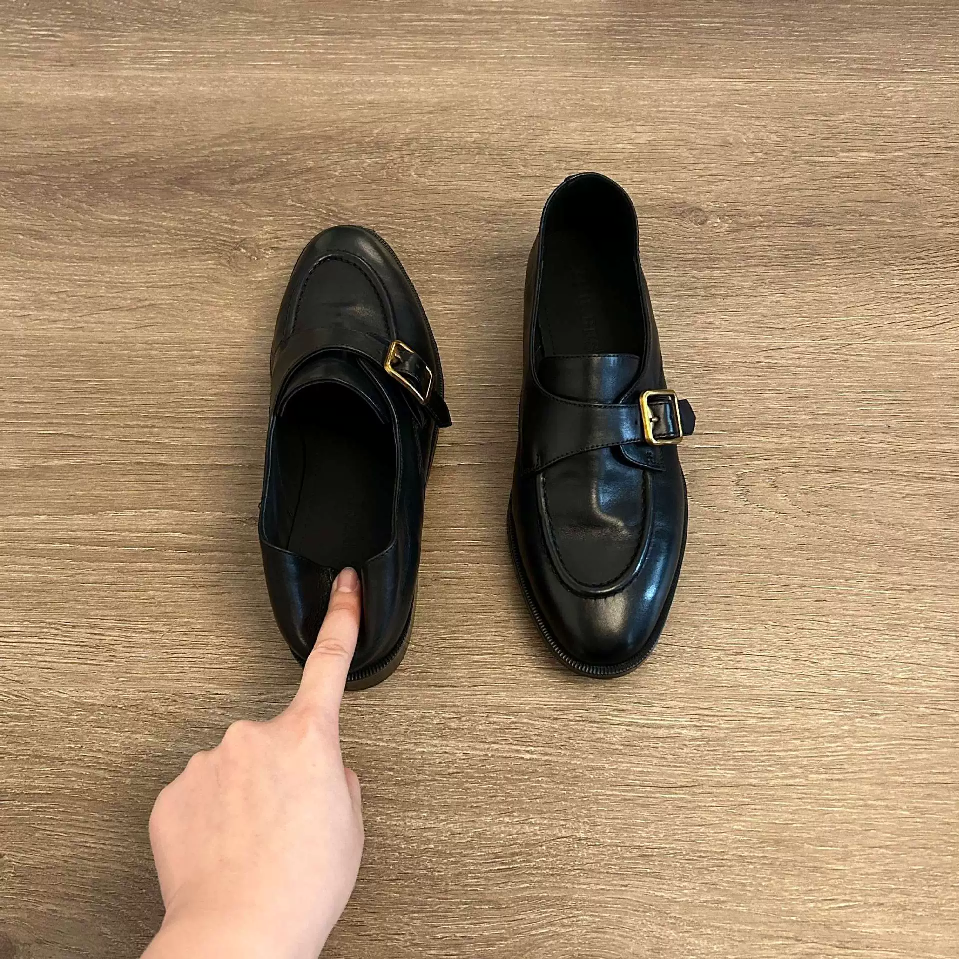 Туфли-лоферы на монке в стиле Чэнду для женщин - slip-on с британской колодой, толстый каблук, черные