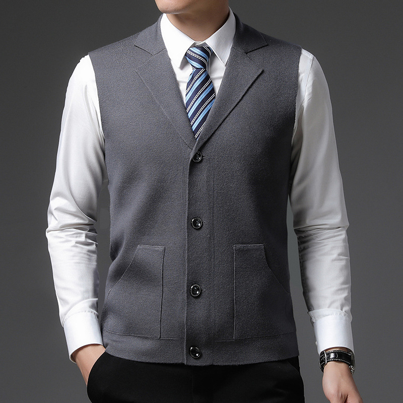 Men's Suit Collar Gold Velvet Knitted Vest Middle-aged Men's Dad Top Three-dimensional Patch Pocket Waistcoat Cardigan