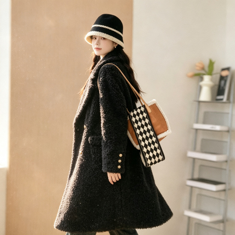 Women's winter shearling coat, black long style, 2026 new young model