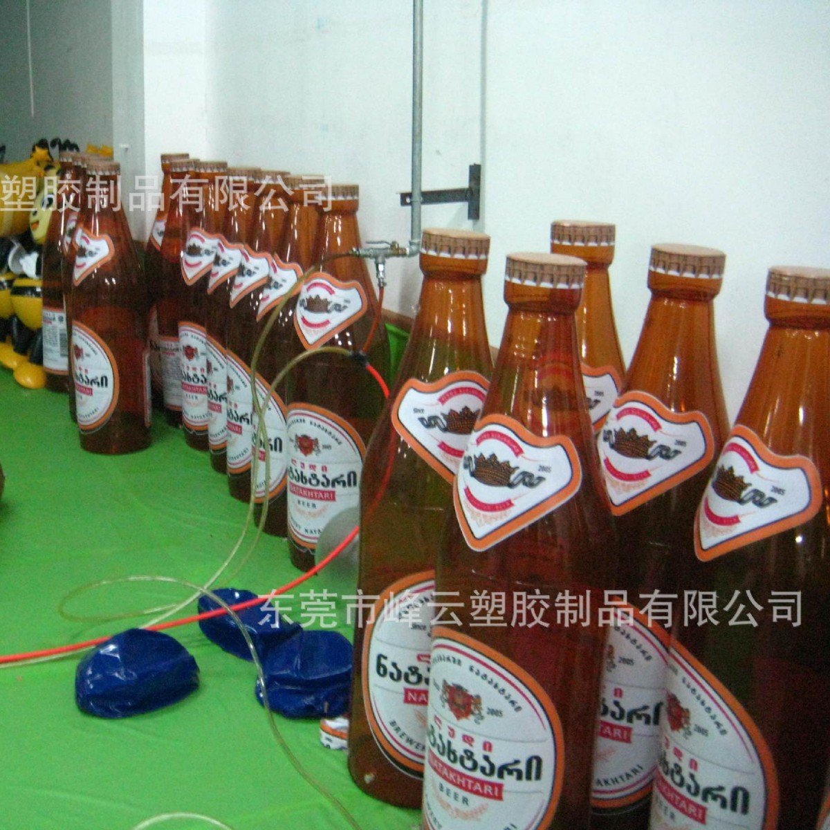 批发PVC充气酒瓶子白酒啤酒瓶子饮料奶茶奶粉易拉罐模型创意广告