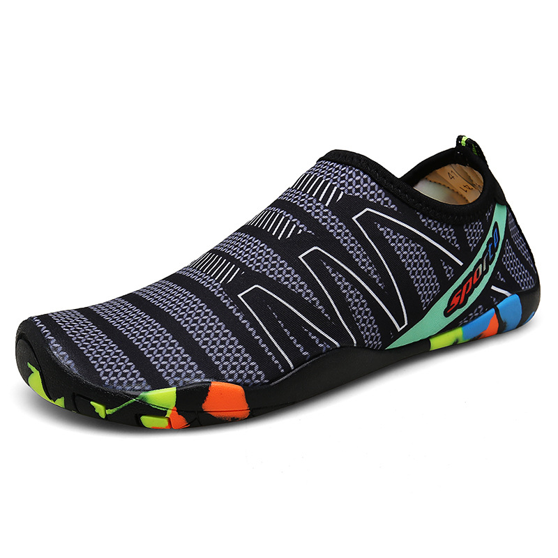 Zapatos transfronterizos de interferencia de velocidad de agua pareja zapatos de playa respirables zapatos de buceo antideslizantes un cabello