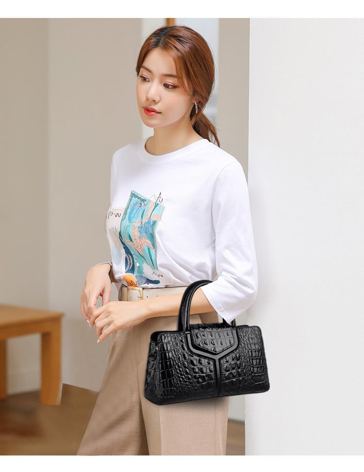 1730g Weight Polyester Lining Material Zipper Closure Type Women's All Seasons Pu Leather Crocodile Elegant Square Zipper Tote Bag