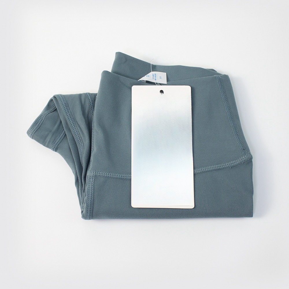 Misteriosos pantalones verdes sin vergüenza