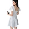 V-neck flying sleeves with large hem， waist cinching and bottom lining dress