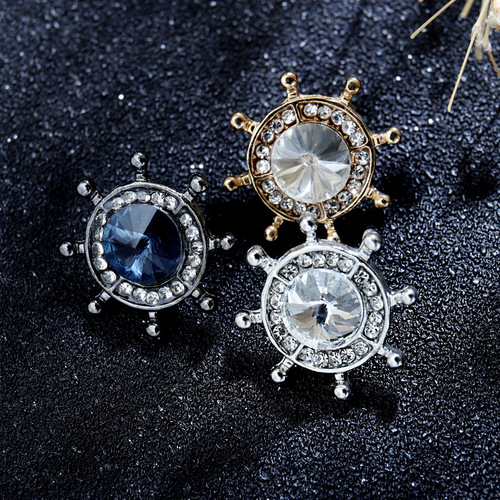 New fashionable men's sailor brooch, helm collar pin, versatile high-end corsage, personalized suit jacket accessories wholesale