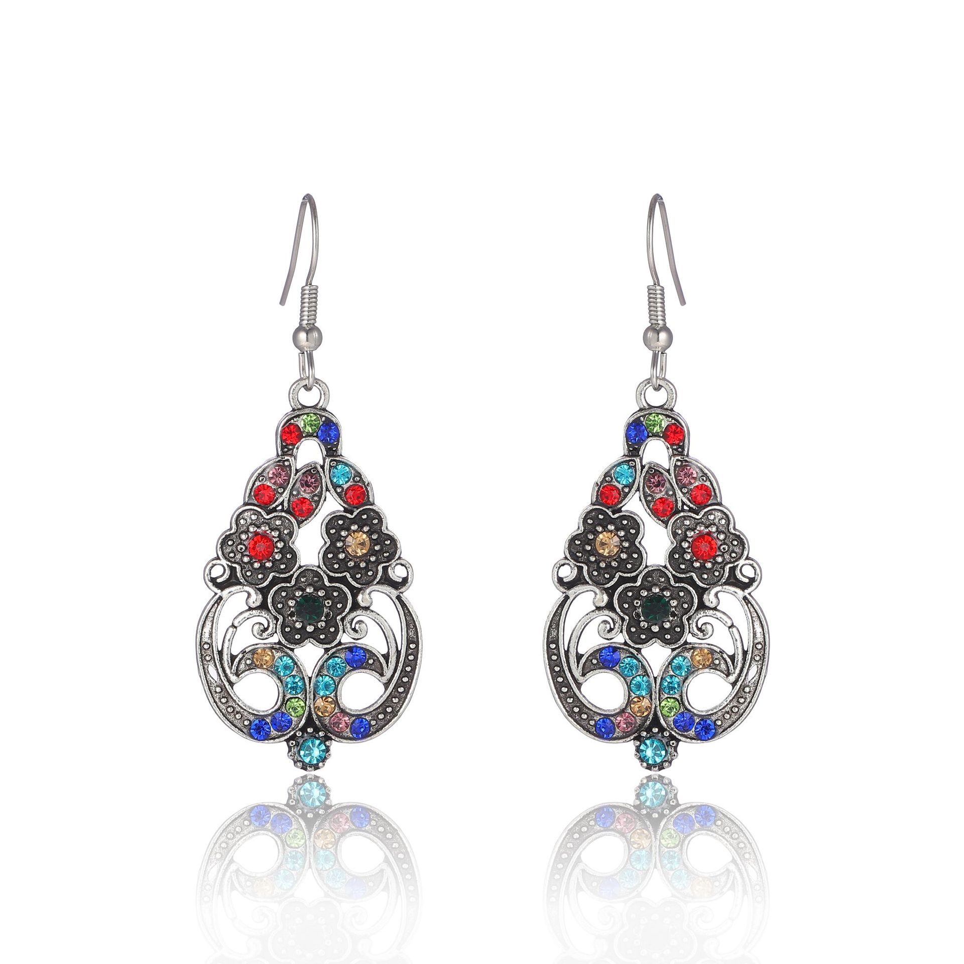 Nouvelles Boucles D&#39;oreilles En Argent Avec Diamants Ronds Boucles D&#39;oreilles Créatives Fleur Rétro Femme display picture 2