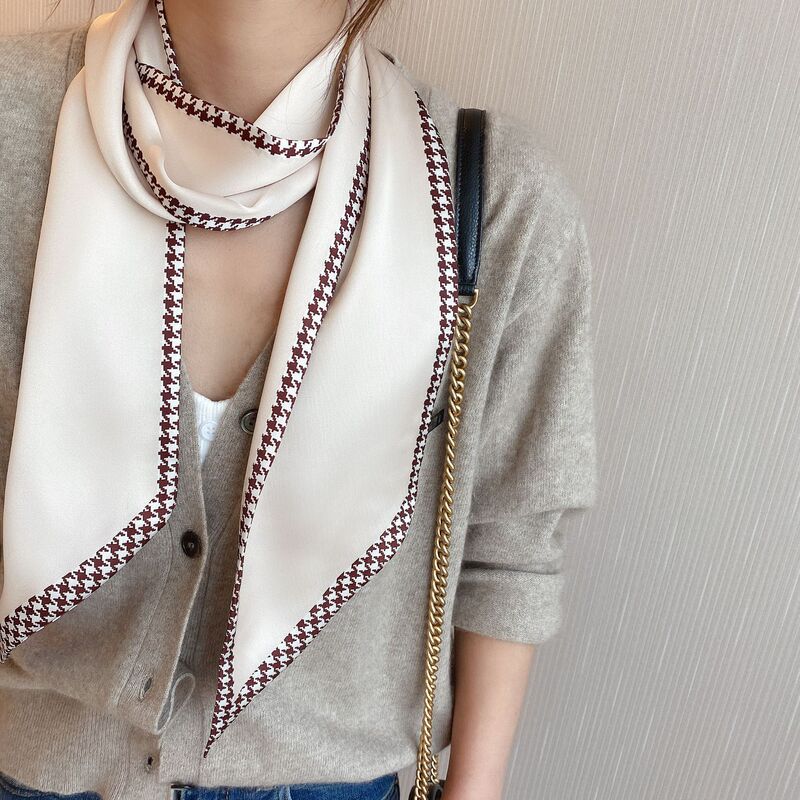 長条の小さいスカーフの卸売りはベルトの女性のヘアバンドを持っています。|undefined