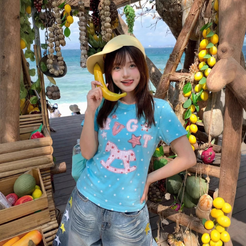Korean-Style Blue Short-Sleeve T-Shirt for Women, Summer Slim-Fit, Flattering, Dopamine-Inspired Unique and Beautiful Top for Summer Ootd Outfits Korean-Style Blue Short-Sleeve T-Shirt for Women, Summer Slim-Fit, Flattering, Dopamine-Inspired Unique and Beautiful Top for Summer Ootd Outfits
