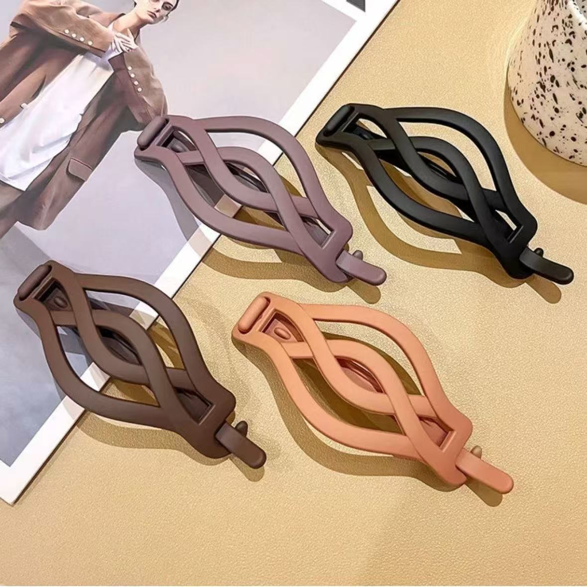 Summer Back of the Head Twist Hairpin Simple Frosted One-Line Hairpin Frog Buckle Women's 2025 New Hairpin