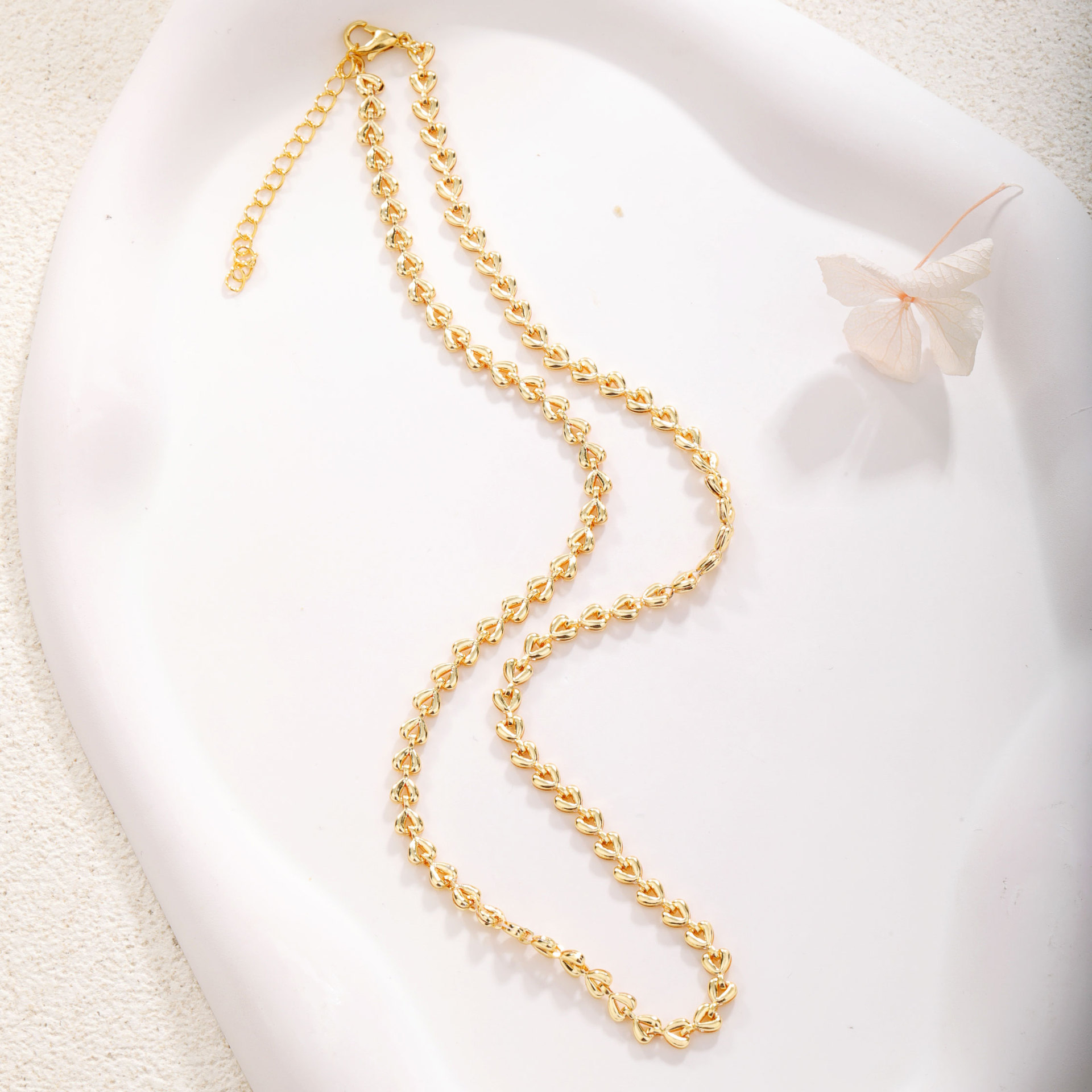 7g Weight Gold Plated Plating Material Necklace Classification Copper Chain Material 1 Piece Quantity Holiday, Daily Occasion Artificial Crystal, Copper Material Water Droplets, Heart Shape Pattern Women's Gender Irregular, Plating Design Sweet Style Sweet Water Droplets Heart Shape Gold Plated Artificial Crystal Copper Wholesale Necklace 1