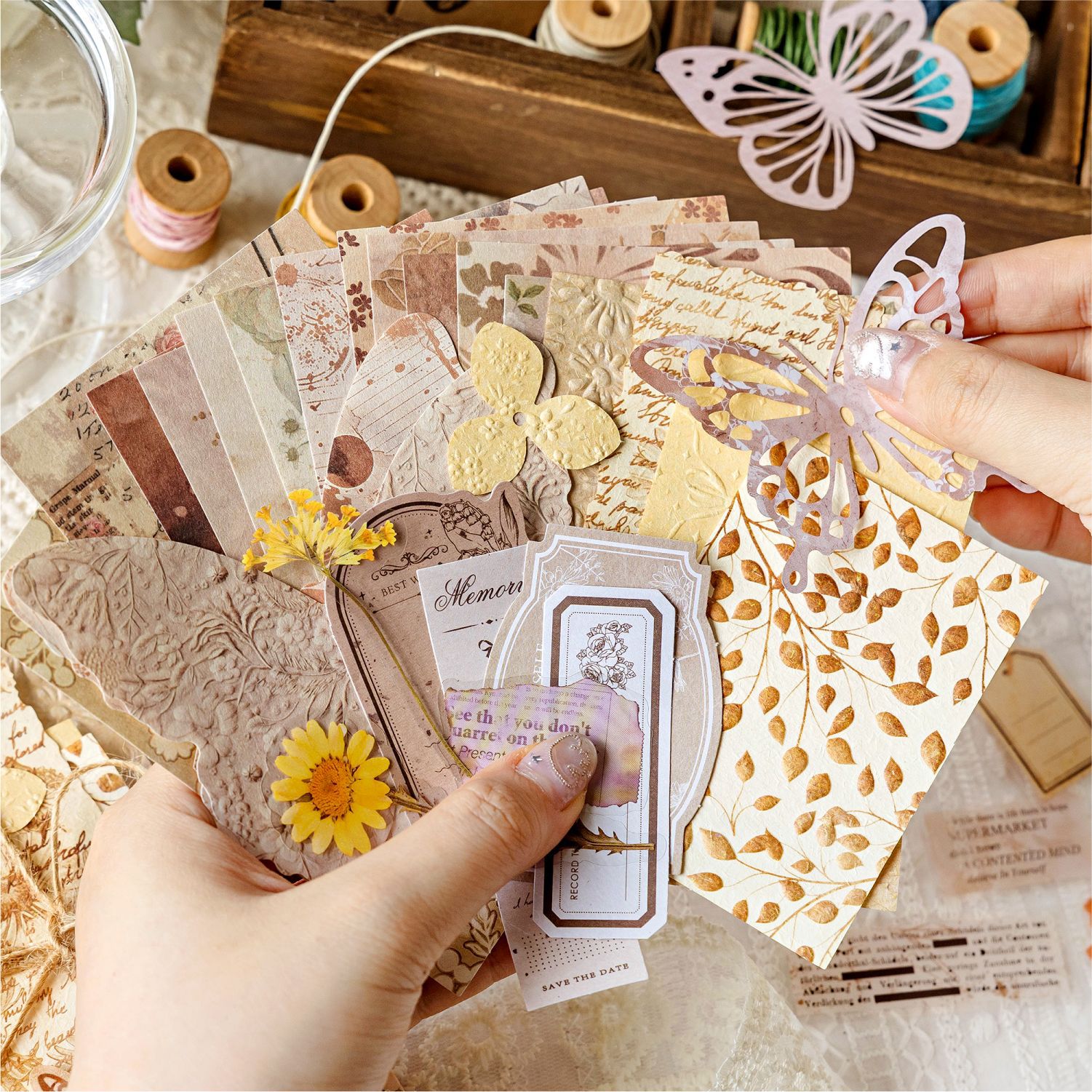 Bolso de material tipográfico Mo Mo, capítulo de pintura flotante, papel de material de collage decorativo en relieve en color café retro