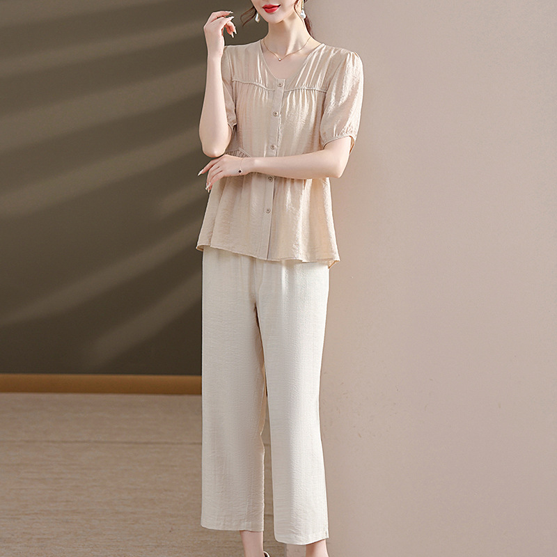 In Stock 2025 Summer New Cotton and Linen Suit for Middle-Aged and Elderly Mothers, Shirt Top + Elastic Waist Pants Two-Piece Set
