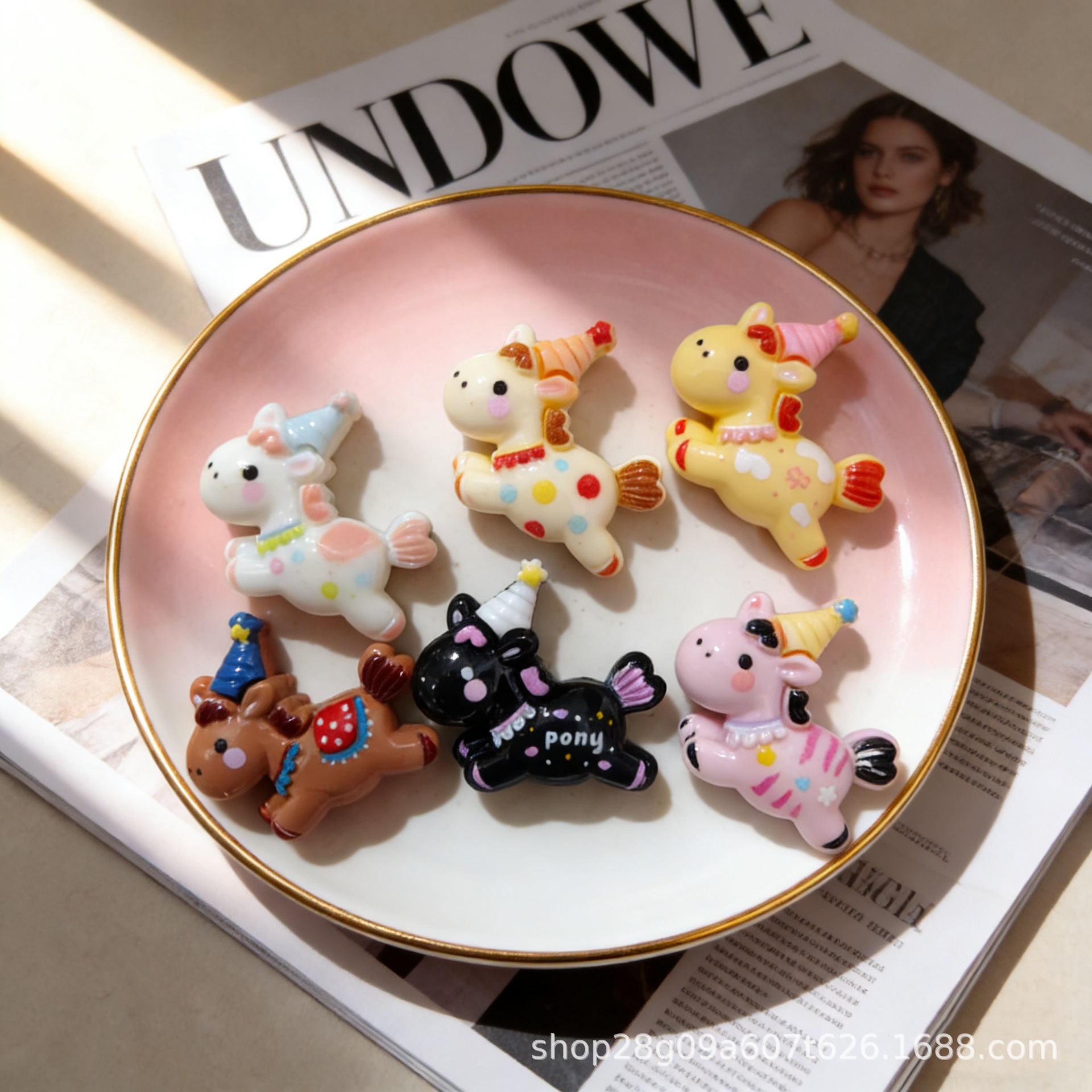 Cute Medium-Sized Galloping Pony DIY Resin Accessories Hairpin Claw Clip Hair Tie Pendant Necklace Handmade Accessories