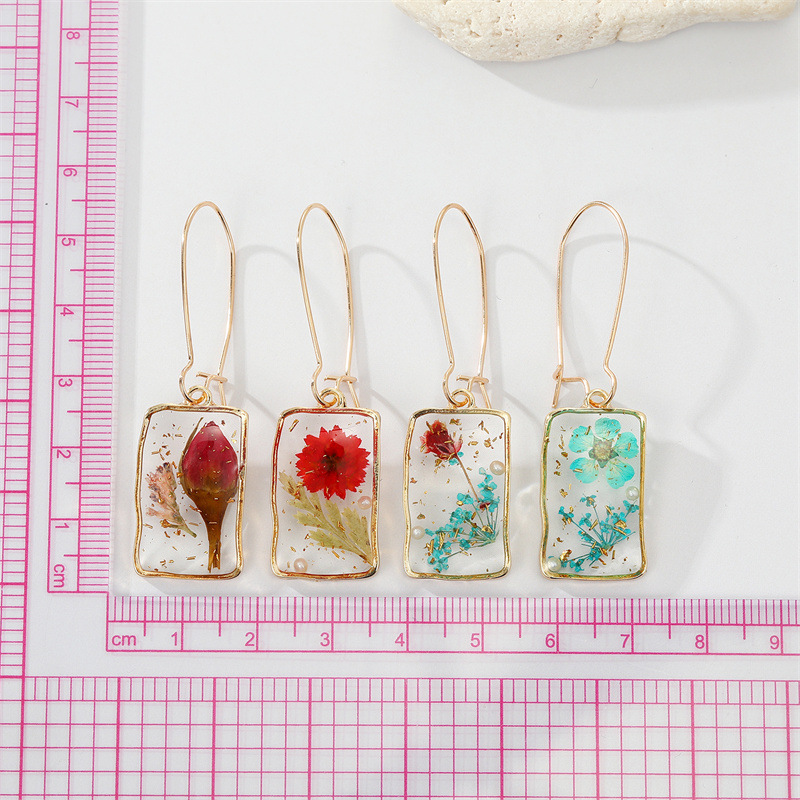 Iron Ear Needle Material 1 Pair Simple Style Dried Flower Epoxy Transparent Synthetic Resin Alloy Dangling Earrings