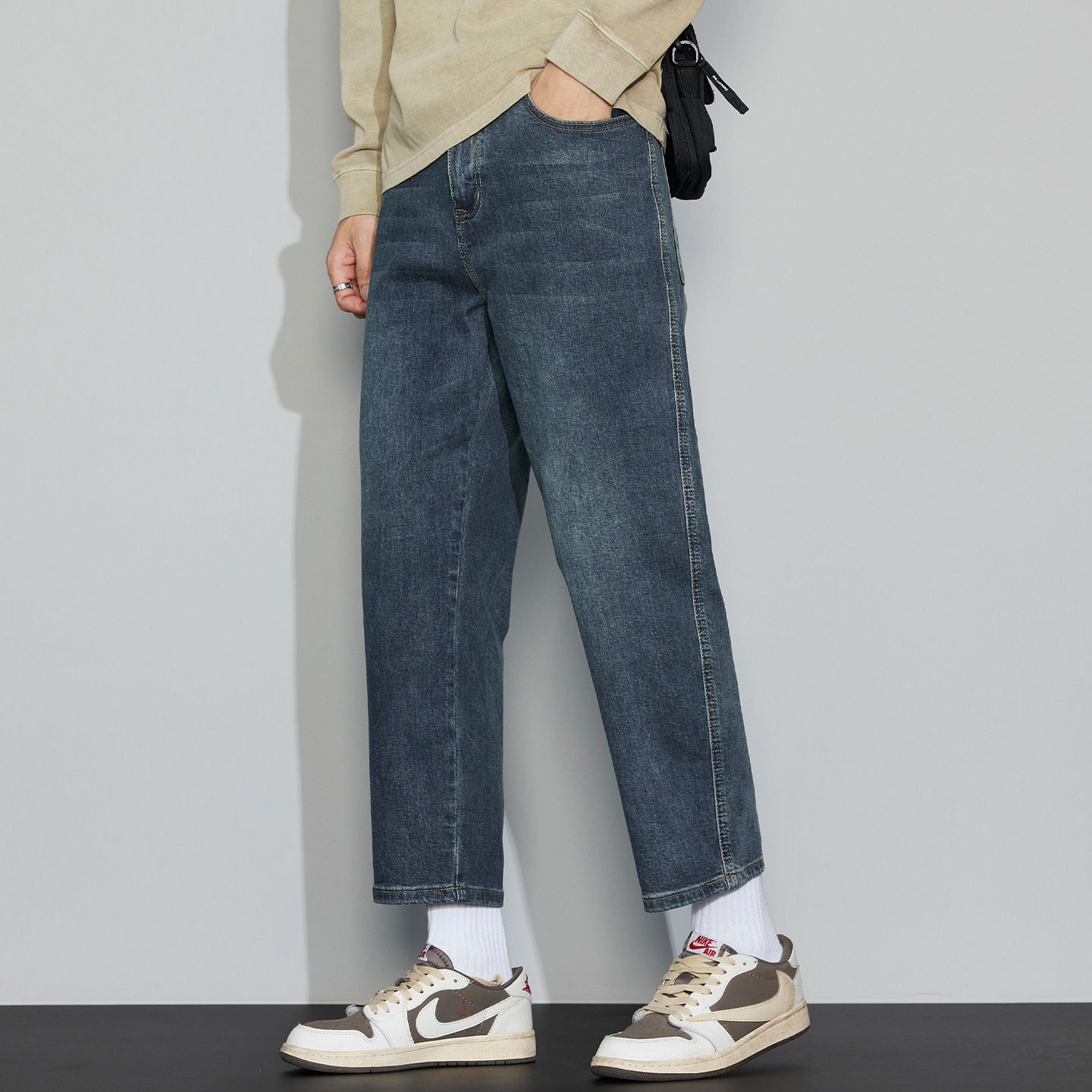 Cotton elastic trend denim jeans