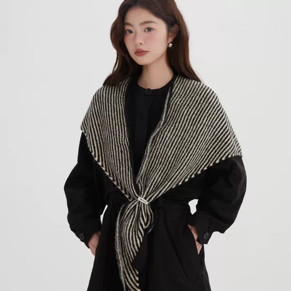 Casual Wool Striped Triangle Shawl for Women, Warm Neck Protector for Spring, Autumn, and Winter, Knitted Outerwear Cape