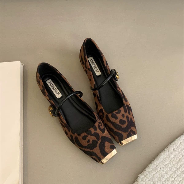 Leopard print