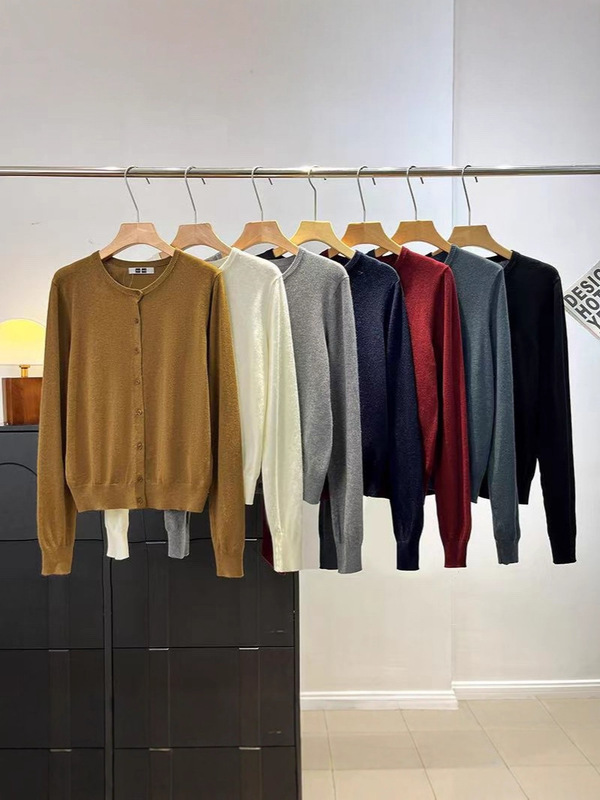 25秋冬新款478331女装精纺美利奴羊毛圆领长袖针织开衫可机洗|undefined