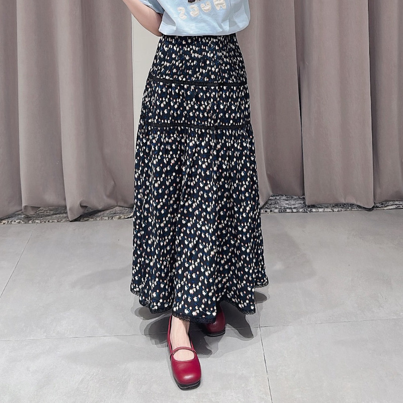In stock: French retro aesthetic floral pleated lace cake skirt, long skirt for women, new summer style