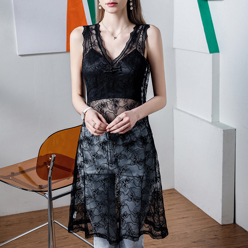 Women's Mid-length hollow-out lace top loose new Chinese style buckle 2024 spring sleeveless long v-neck blouse summer