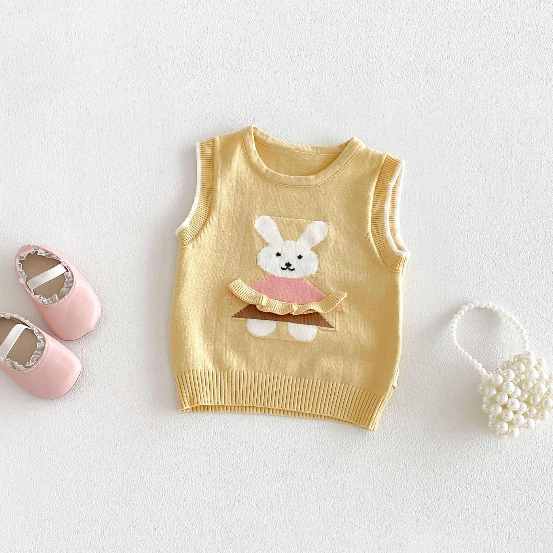 Girls' Sweater Vest with Bunny Head Knitted Vest, New Autumn/Winter Cartoon Bunny Sleeveless Korean Style Cute Back