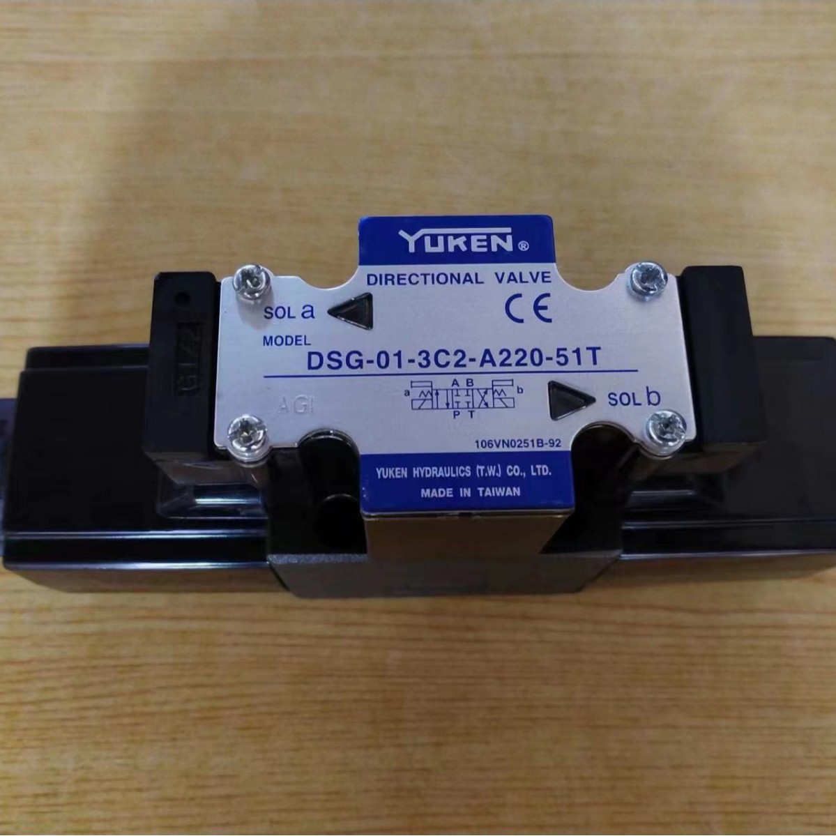 台湾油研电磁阀 DSG-01-3C2-A220-51T 液压阀