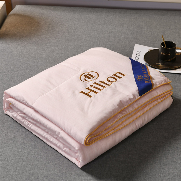 Group purchase Hilton Silk quilt pure cotton Cool in summer Double Summer quilt summer quilt Gift wrap No trace On behalf of