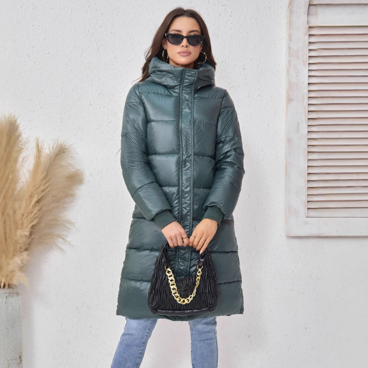 Langer Damen-Wintermantel mit Kapuze, dick gesteppt, modische und elegante Outdoor-Jacke, auch in großen Größen erhältlich_voghion.com