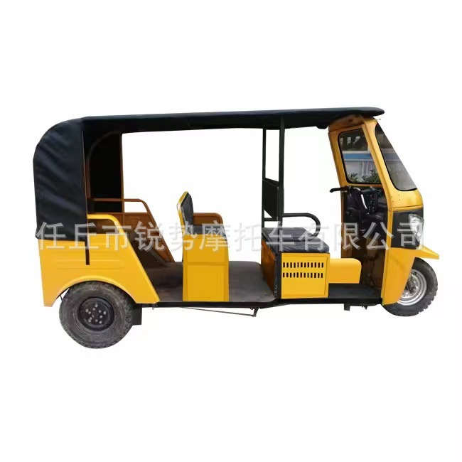 Motocicleta de tres ruedas tuktuk motor de motor de gasolina africano motocicleta de tres ruedas totalmente cerrada puede ser licenciada