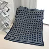 Grid Tibetan green