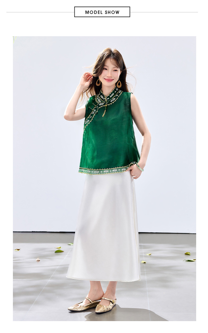 Đầm hai dây kèm áo vest lửng thêu hoa cổ đứng nữ tính — màu hồng đậm, Xanh lục chi tiết 21