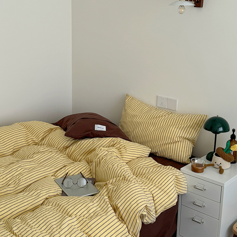 Set copripiumino 4 pezzi in cotone rigato stile nordico retrò_voghion.com