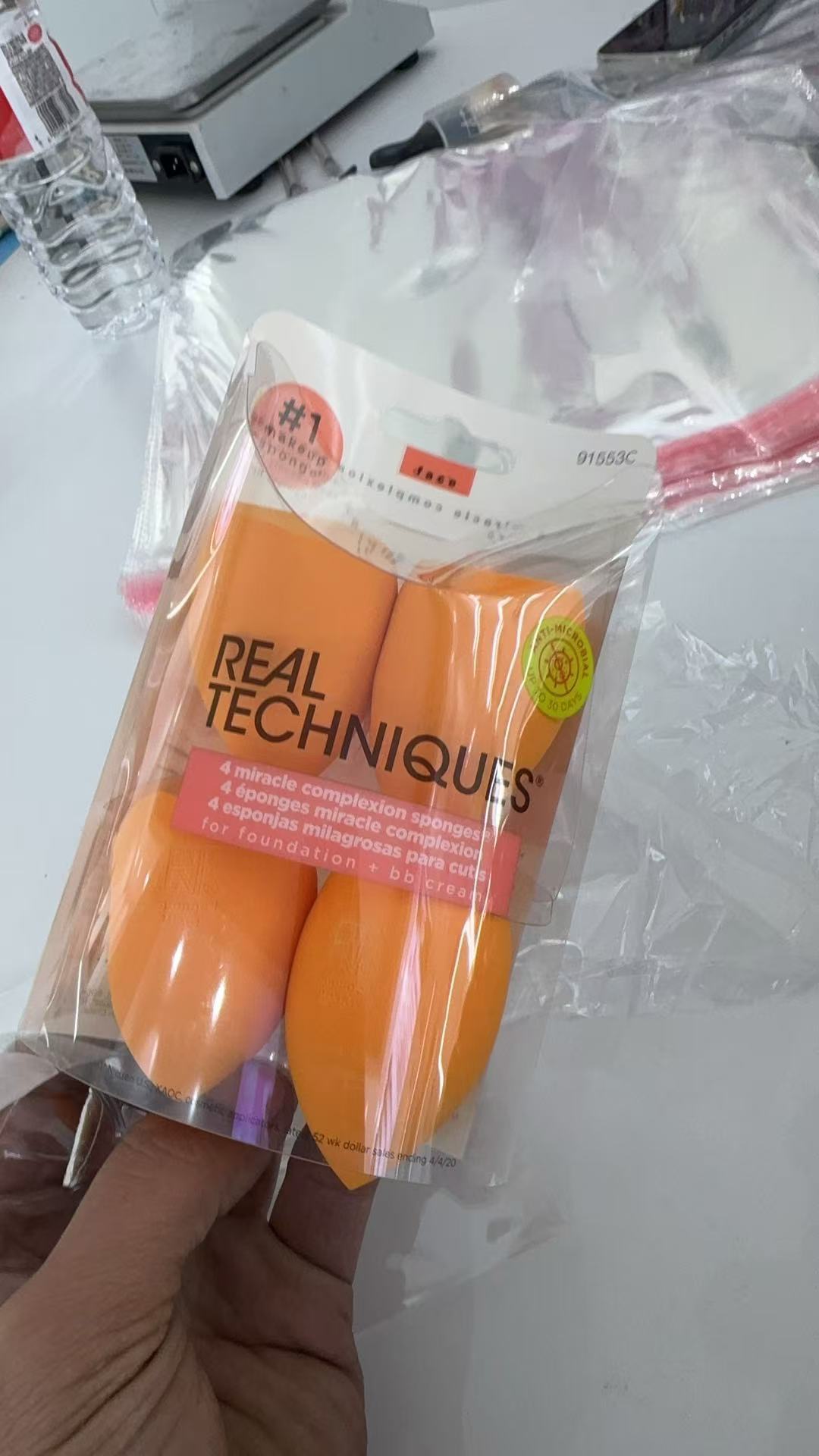 915553C4 파우더 퍼프