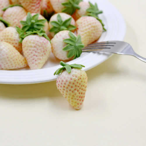 Simulated food toy white strawberry pineapple cut into pieces fake fruit pieces PVC model DIY with ornaments decorative photography props