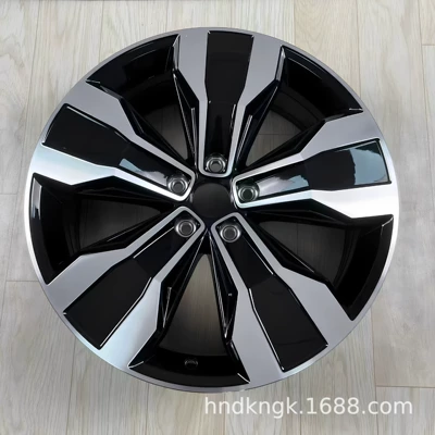Alloy Steel Rim — Hub - tiguan-l-19inch-wheel-hub