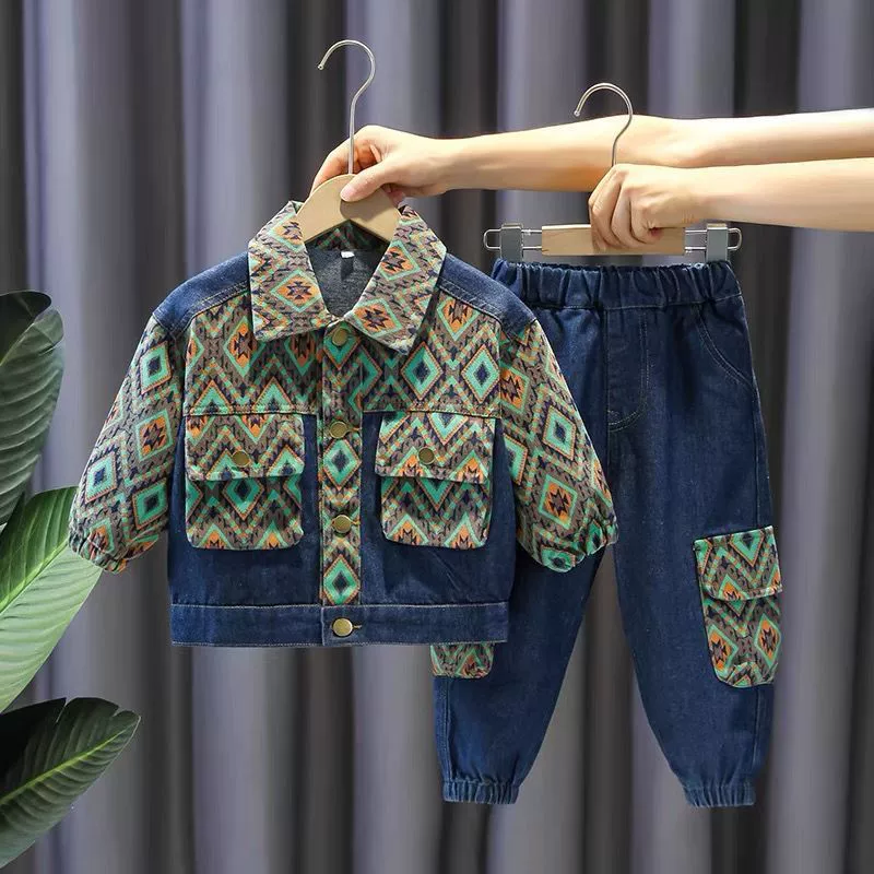 Новый осенний костюм для мальчика 2025, модный спортивный двухкомплектный костюм для малыша, детская одежда с длинным рукавом, тренд осени