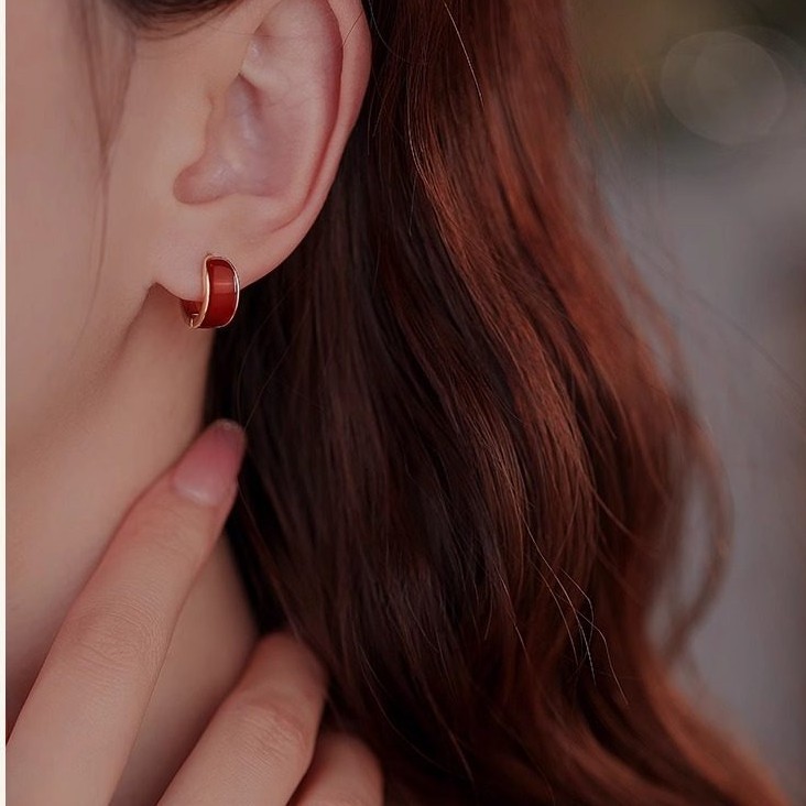 Exquisite High-Quality Red Hoop Earrings for the Year of Birth, 2026 New Popular Style Earrings, Light Luxury Earrings, Simple and Fashionable Ear Accessories