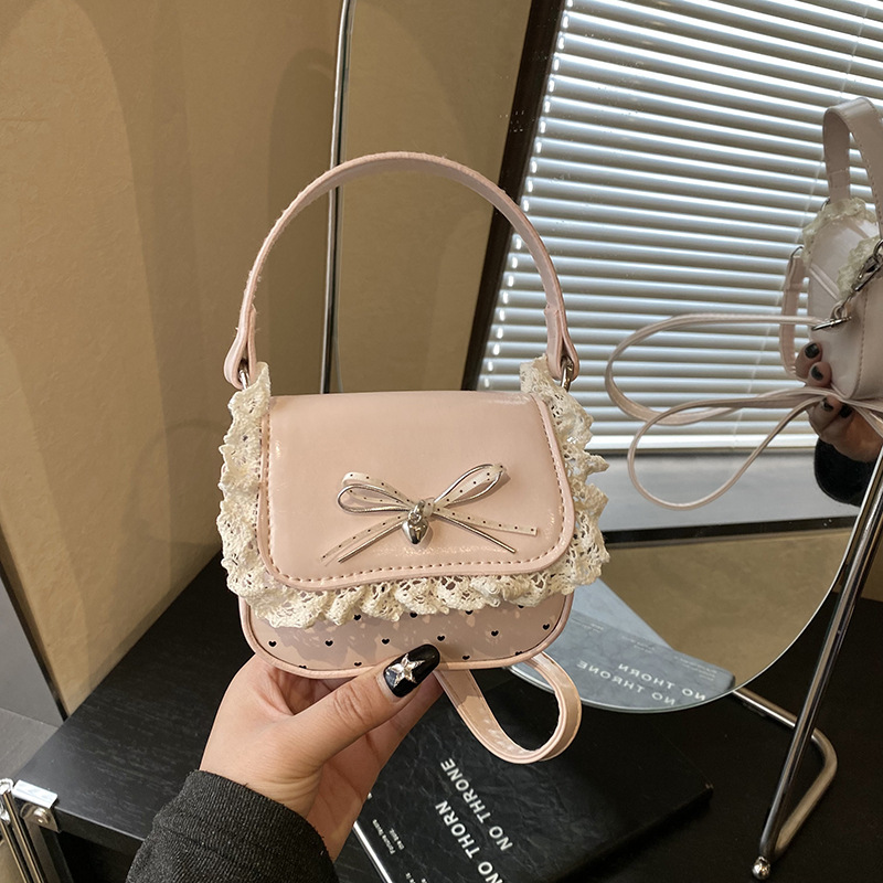 Cross-border mini square bag for women, 2026 new spring/summer versatile crossbody bag, super popular small handbag, hand-held coin purse Cross-border mini square bag for women, 2026 new spring/summer versatile crossbody bag, super popular small handbag, hand-held coin purse
