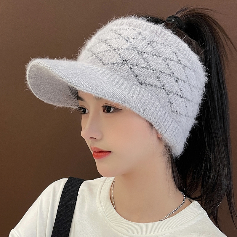 Women's Simple Plaid Small Warm Wool Hat - Image 2