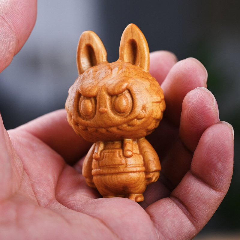 シダーウッドカボチャラブブナイトシャー歯のない木製漫画かわいい人形クリエイティブホームデスクトップ装飾品卸売|undefined