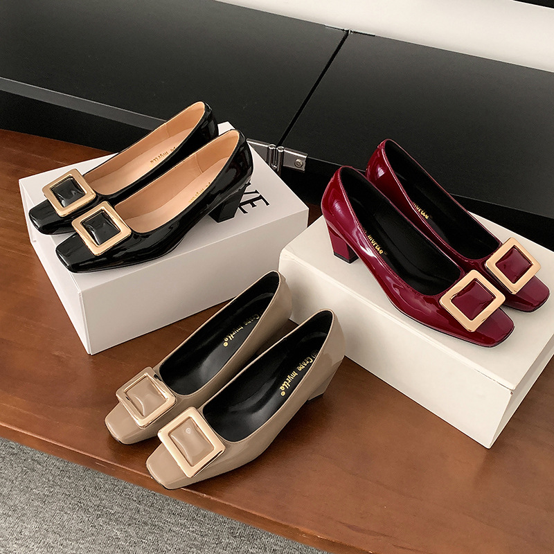 Grape Mom verano nuevo estilo clásico hebilla cuadrada pequeña boca baja tacones altos mujer verano tacón grueso zapatos planos de cercanías