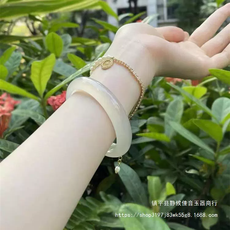 Д bracelet агат белый, имитация льда