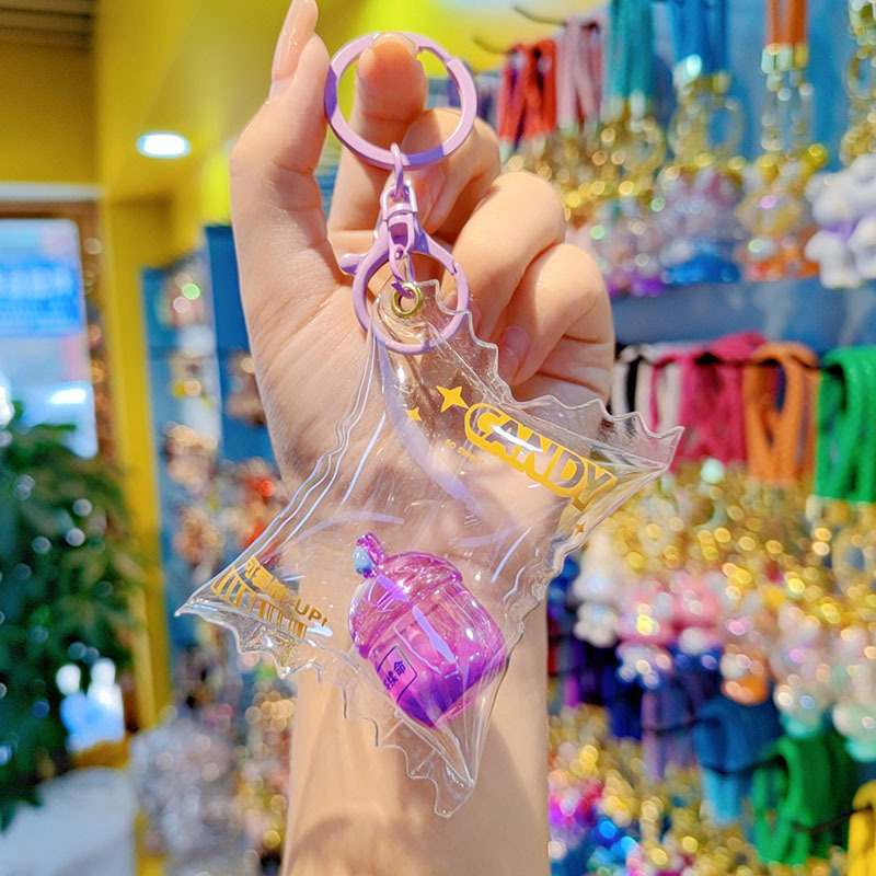 Color transparente botella de té llavero lindo viento bolso de automóvil llavero de resina colgante delicado botella colgante al por mayor