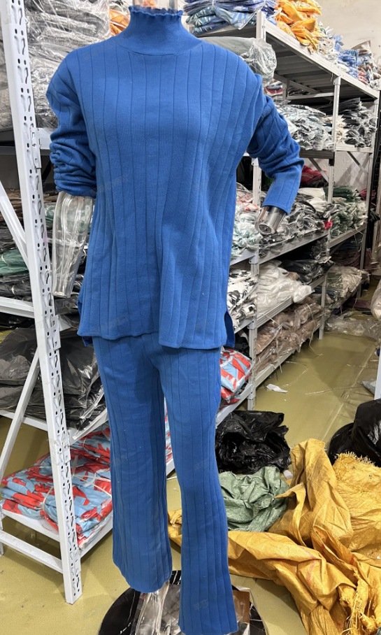 Damenbekleidung Herbst neue Mode einfarbig Rundhals mittlere Länge beiläufiger lockerer Pulloveranzug_voghion.com