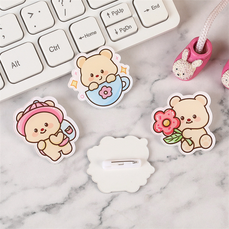 韓系萌えかわいい小黄熊アクリルブローチ漫画バッジペンダント義烏アクセサリーブローチカスタム卸売り|undefined