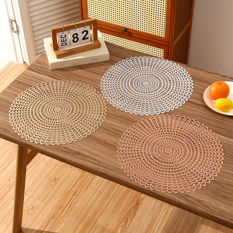 Amazon romántico estilo francés alfombra de PVC redonda creativa diseño hueco de alta sensación de lujo ligero alfombra de aislamiento térmico del restaurante