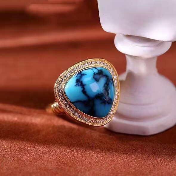 法国小众设计绿松水晶戒指女时髦复古金属感夸张绿松石食指戒