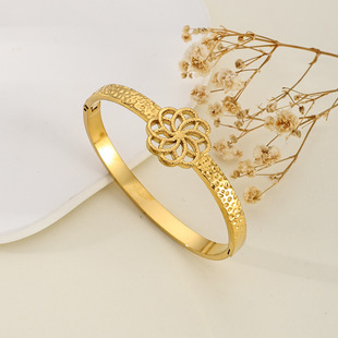 �䓽�ɫ���C���P�����֭h�r�аٴ�����僲��P��_�����C���l