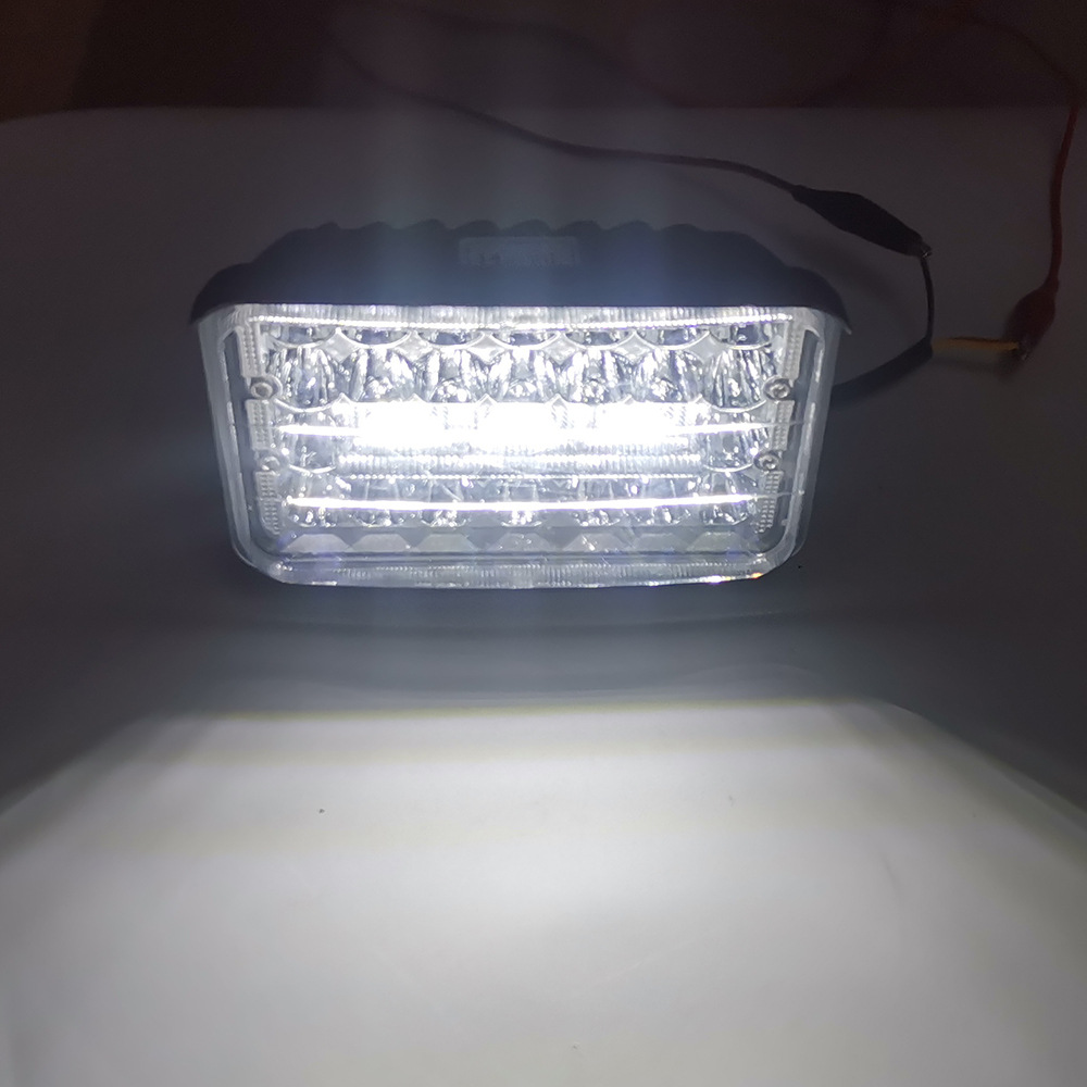 Camión de luz LED Spotlight Super brillante luz de marcha atrás coche modificación faro fuerte luz antiniebla 24V