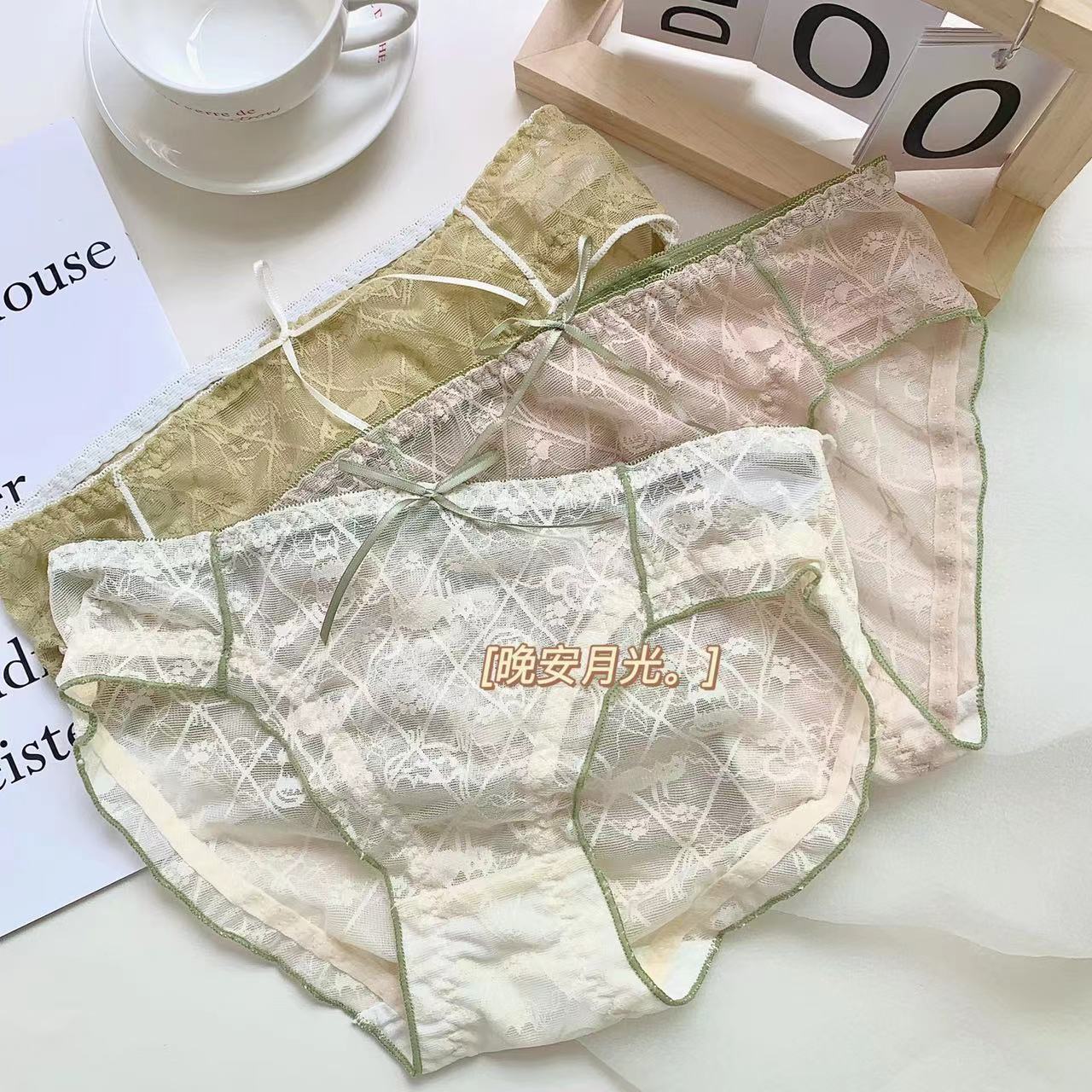 My good-quality sweet tea meow meow Japanese cute bow girl underwear markless breathable lace-edged briefs